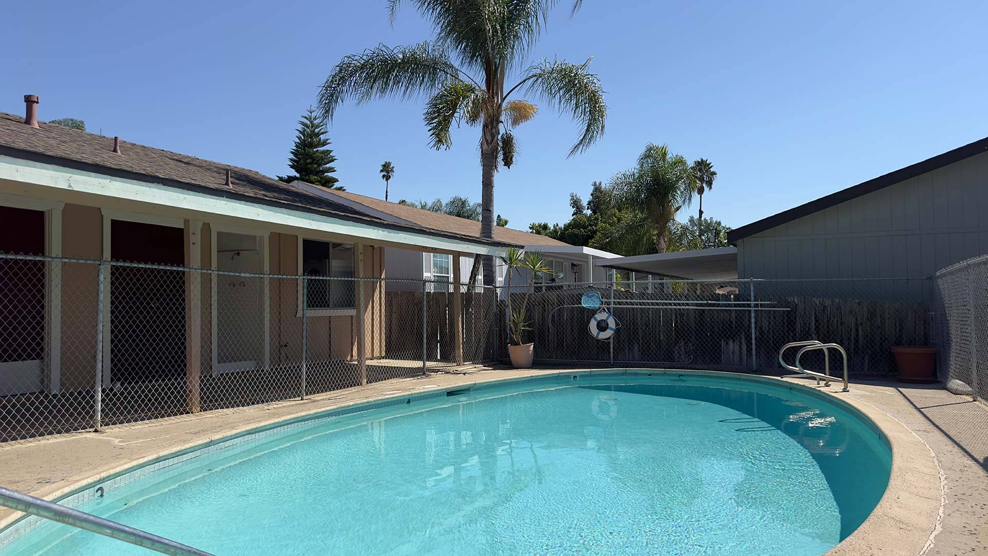 the public pool at the knolls mobile home park in el cajon ca